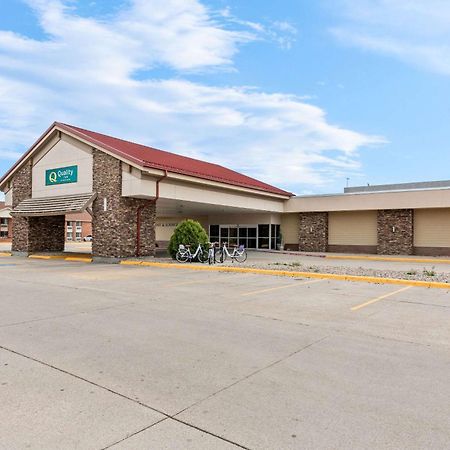 Quality Inn & Suites Columbus Exterior photo
